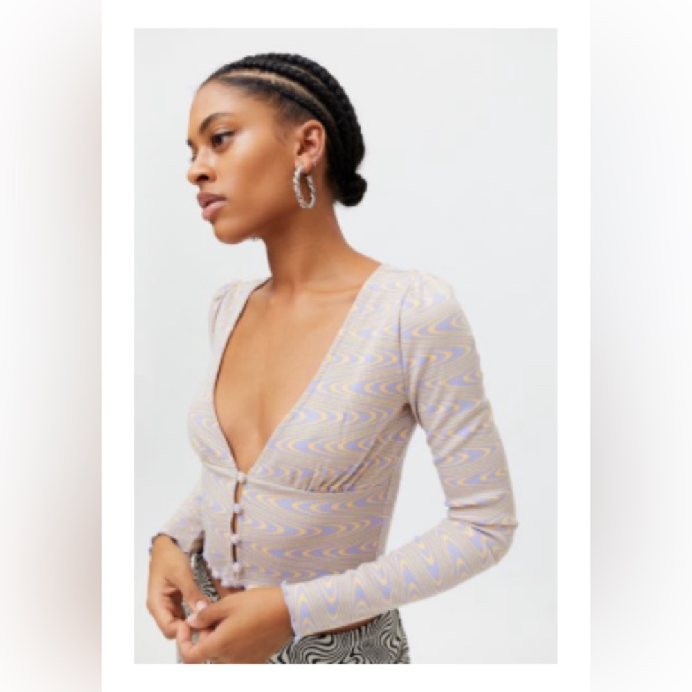 UO Ruby Button-Up Cropped Top - Picture 6 of 6
